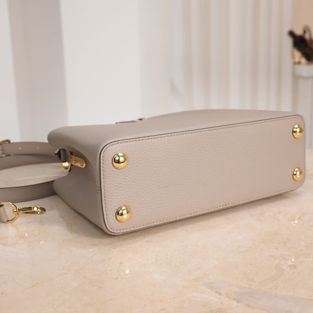 LV   Capucines MM