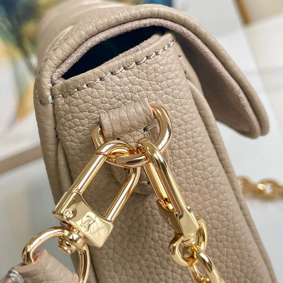 LV Wallet On Chain Ivy