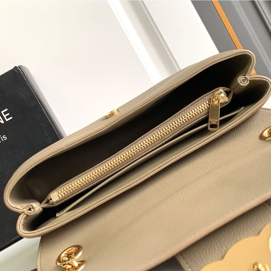 medium Ce**e victoire bag in soft calfskin