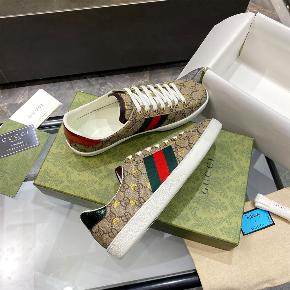 ace gg S*p*e sneaker with bees