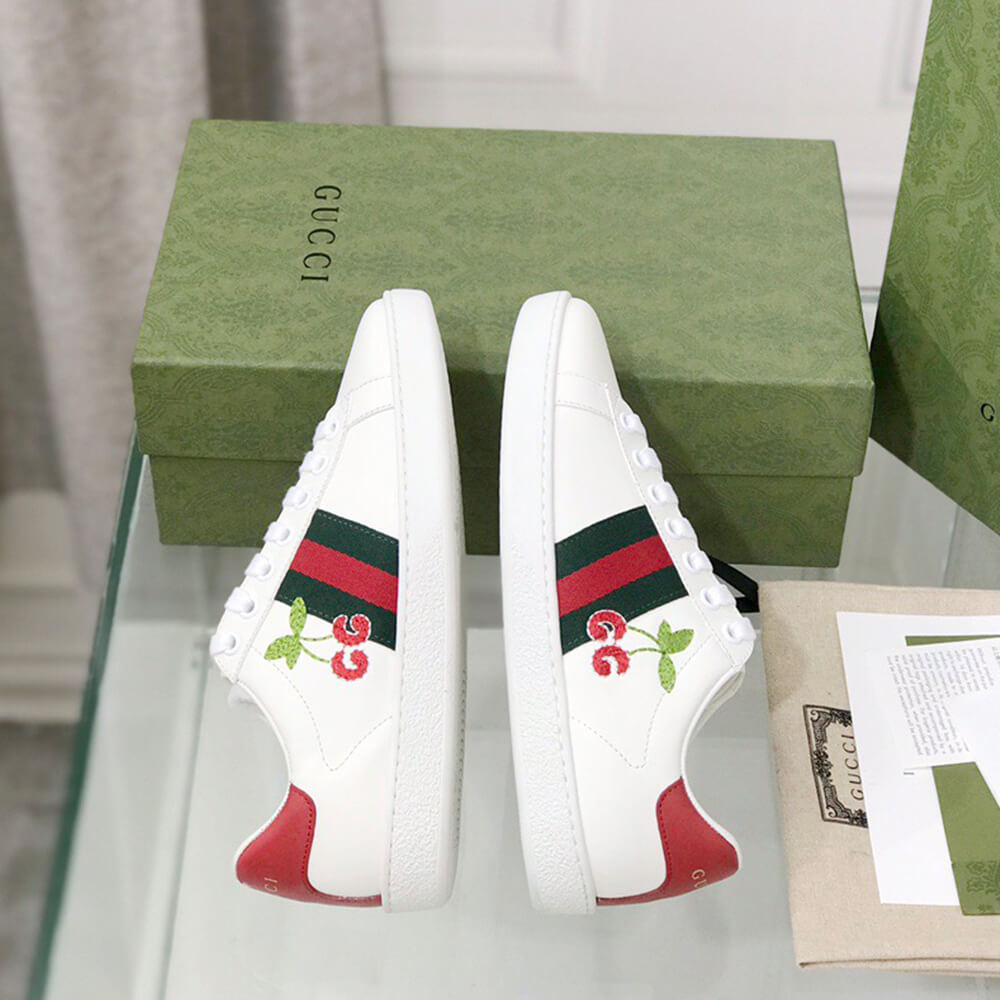 Ace sneaker with cherry