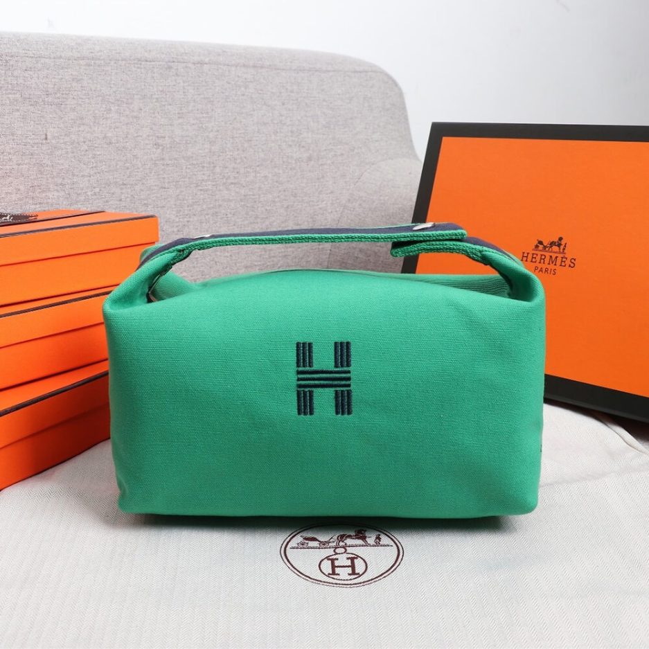 H**mes toiletery bag
