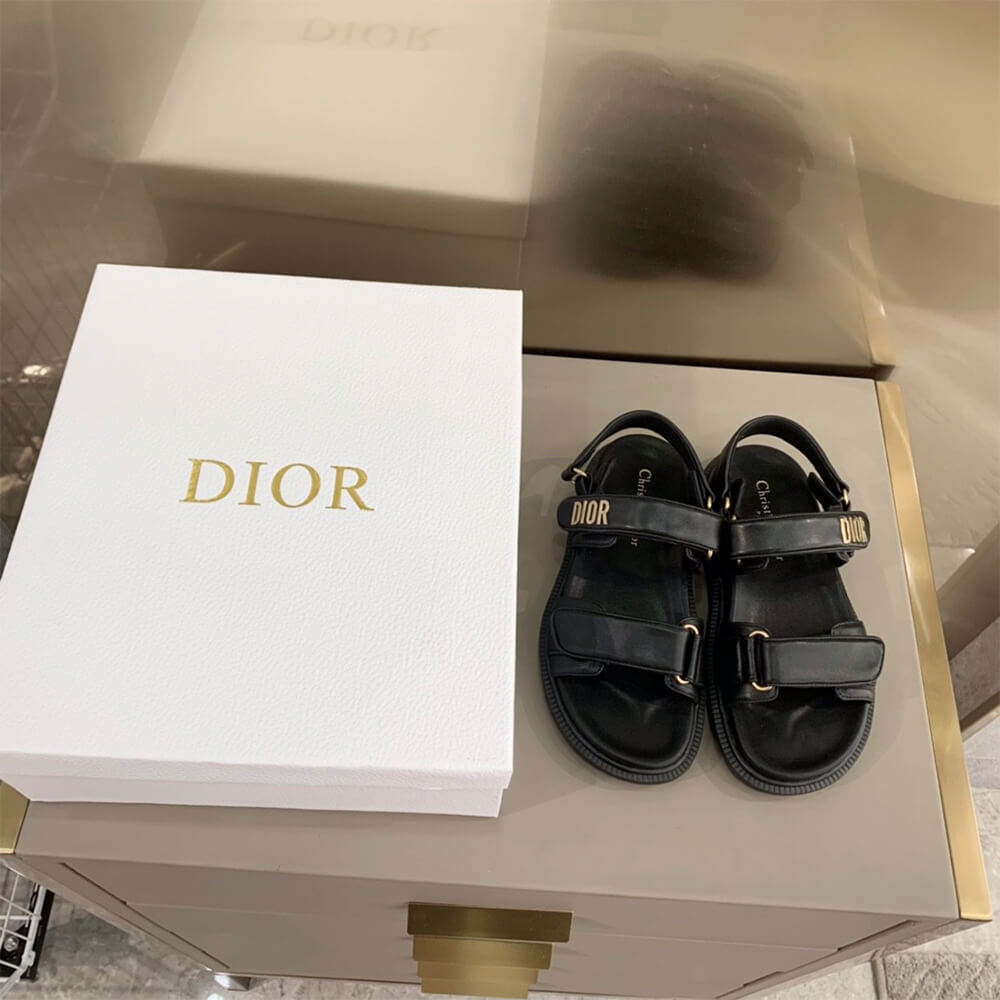 D*oract sandal