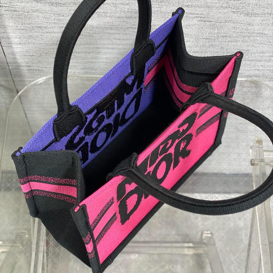 small D*or book tote