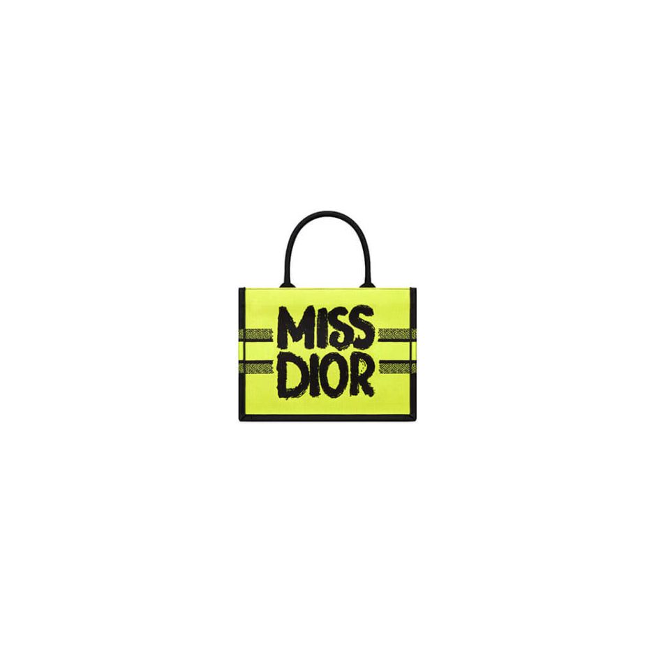 small D*or book tote