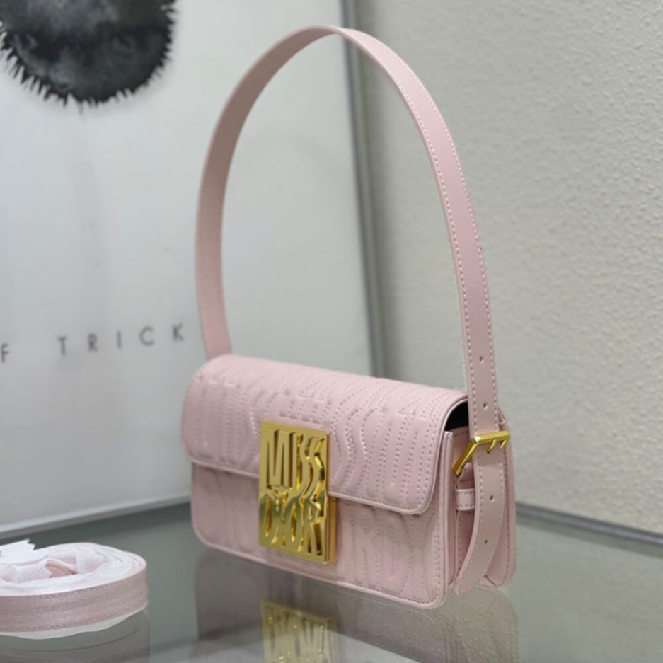 miss D*or flap bag