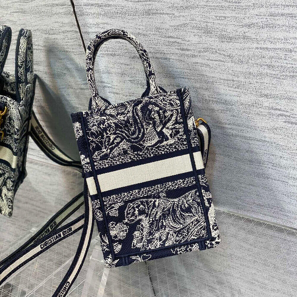mini vertical D*or book tote