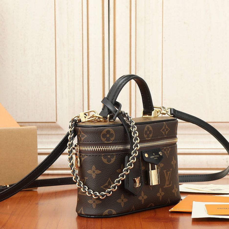 LV Vanity Chain Pouch