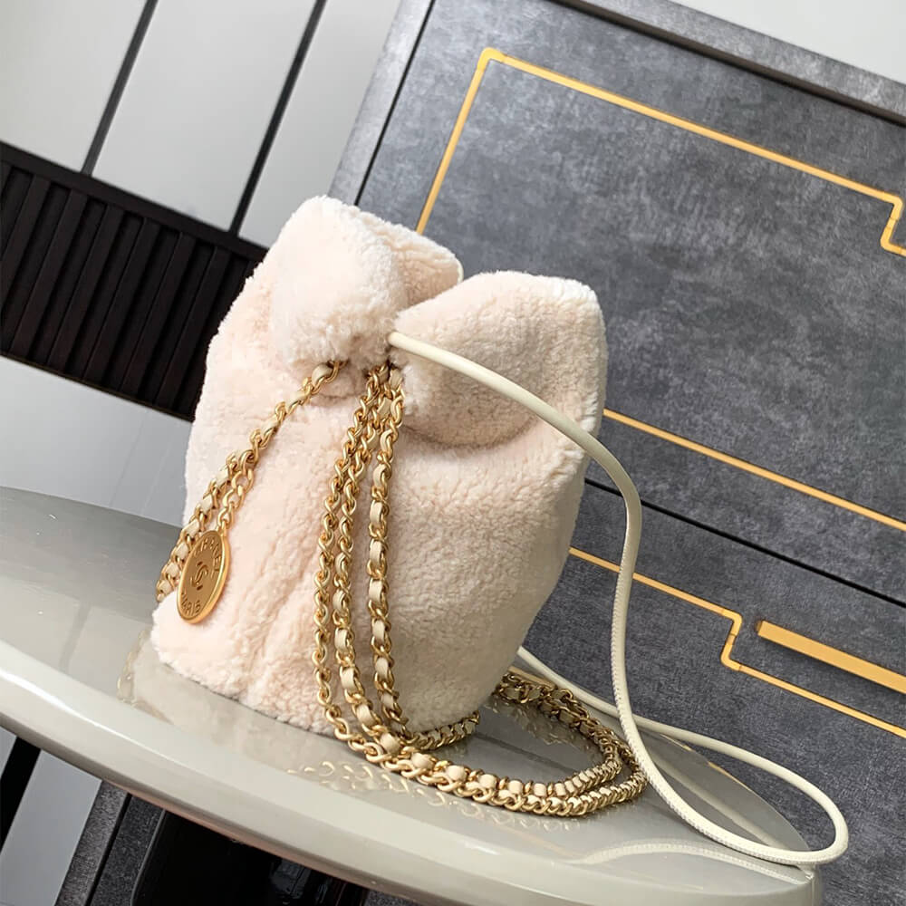 Ch*el 22 mini handbag