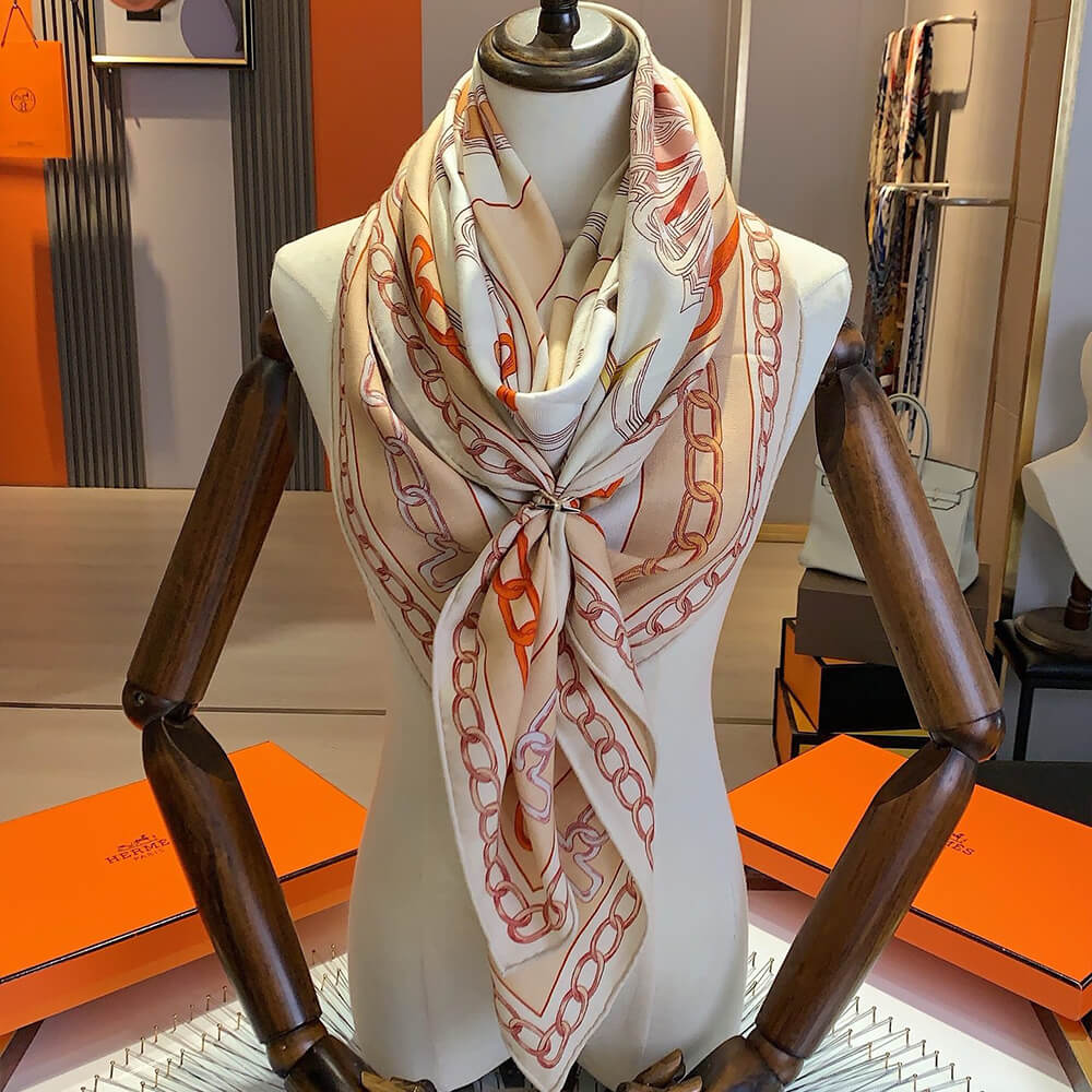 H**mes shawl