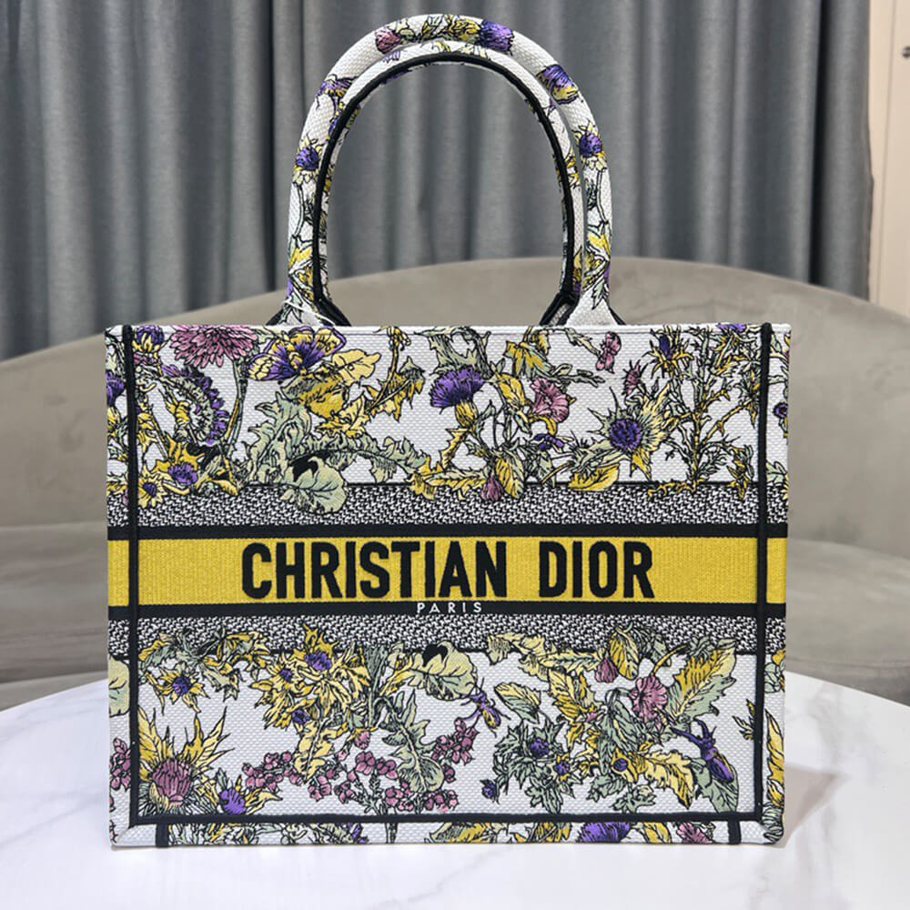 medium D*or book tote